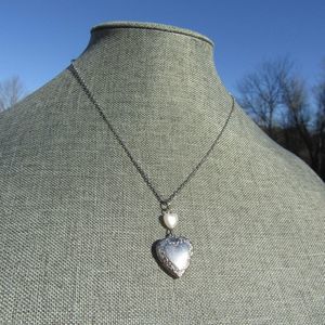 Dainty Stainless steel heart shaped photo locket necklace